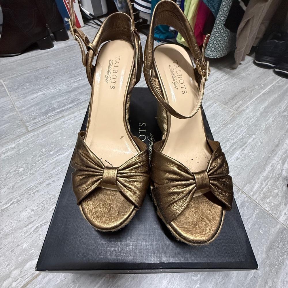 Elegant Bronze Wedge Sandals Talbots Copper